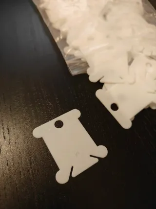 115 Bobinas Plástico Hilos