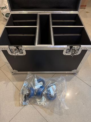 Maleta de transporte con ruedas