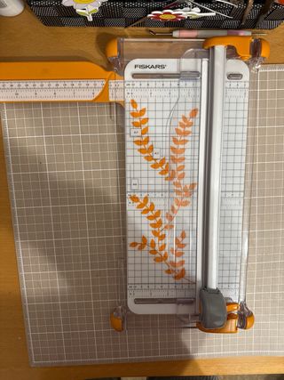 Cizalla Fiskars para manualidades