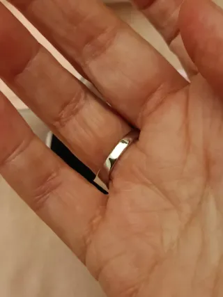 Anillo minimalista plateado