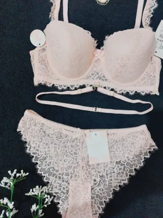 Conjunto Lencería  Encaje 90C