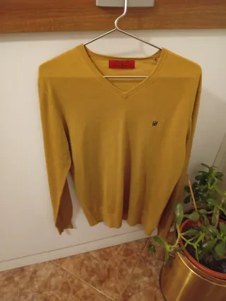 Jersey CH V-Neck Amarillo Talla M