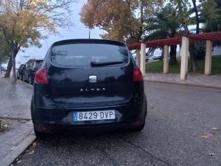 SEAT altea 1.9 105 CV TDI con pegatina 2006