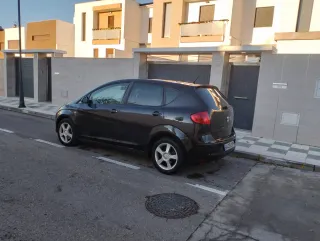 SEAT altea 1.9 105 CV TDI con pegatina  2006