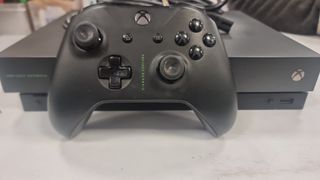 CONSOLA XBOX ONE X 1TB PROJECT SCORPIO