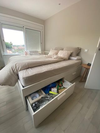 Cama doble IKEA blanca con cajones
