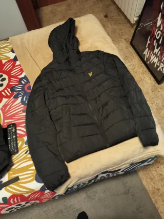 Chaqueta Lyle Scott Negra con Capucha