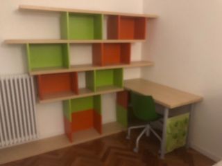 Libreria componibile colorata