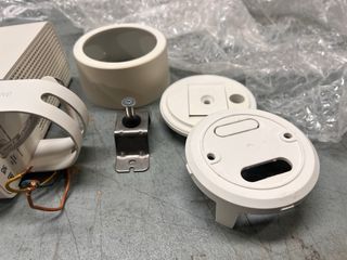 Eve Outdoor Cam (Branca) - Câmera Segura