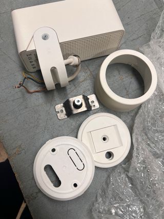 Eve Outdoor Cam (Branca) - Câmera Segura