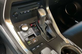 Lexus NX   2.5 300h Business Navigation 2WD