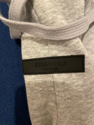 Tuta Essentials Grigia