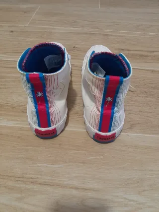 Zapatillas  CONVERSE Edición LIMITADA Talla 41