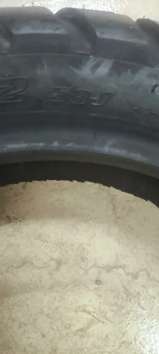 Cubierta TKM 130/70x12 58J