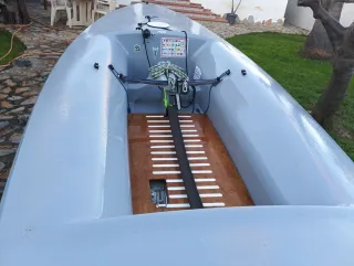 Vela Estel 4m con remolque y documentación