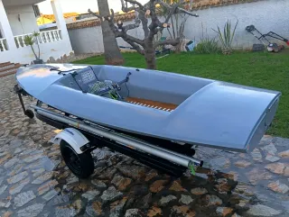 Vela Estel 4m con remolque y documentación