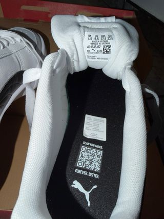 Zapatillas Puma Blancas y Negras