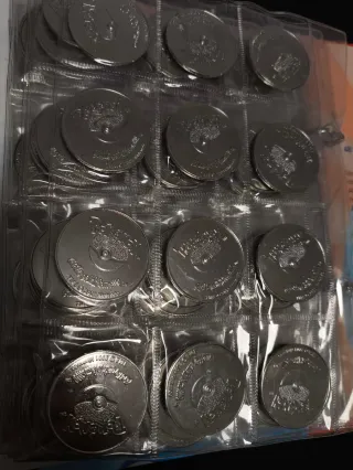 Álbum de Monedas de Metal 88/96 de Pokémon 2001