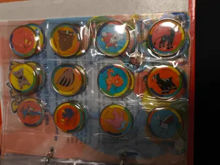 Álbum de Monedas de Metal 88/96 de Pokémon 2001
