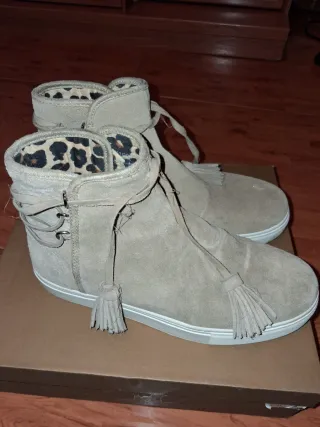 Botines Beige con Flecos y Leopardo