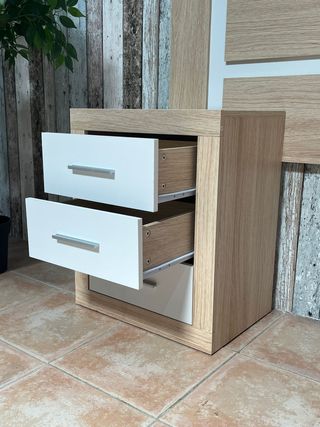 Cabecero y 2 mesitas de noche! Nuevos Oferton!