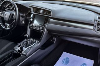 Honda Civic   1.0 IVTEC TURBO ELEGANCE NAV