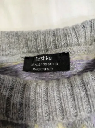 Jersey Bershka cuello alto estampado