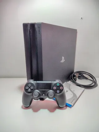 PlayStation 4 Pro 1TB Con Controller e Cavi