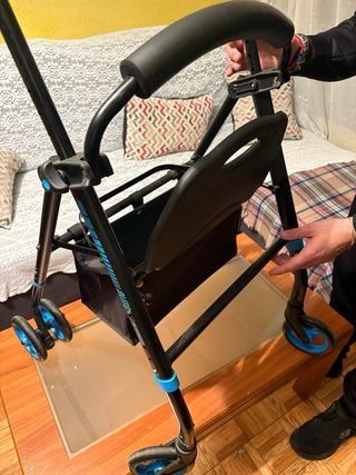 Tacatá andador para persona con movilidad reducida