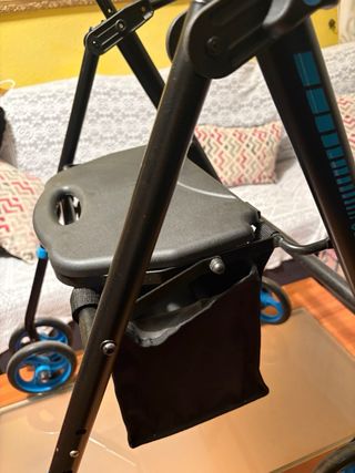 Tacatá andador para persona con movilidad reducida