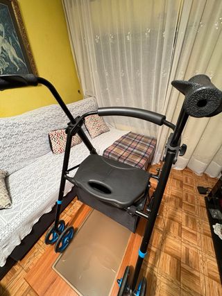 Tacatá andador para persona con movilidad reducida