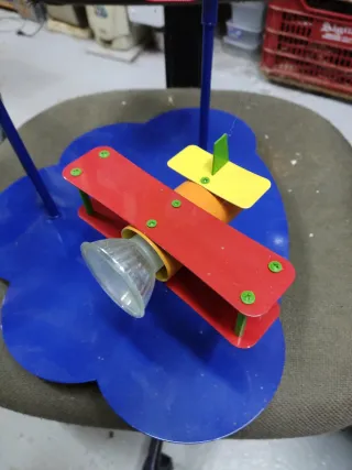 Lámpara infantil avión decorativa de techo