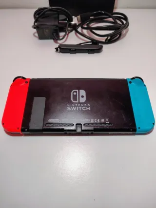 Nintendo Switch 32GB Completa con Accessori