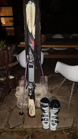 Equipo de esquí Rossignol y botas Salomon