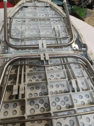 Mesa de planchar plegable floral