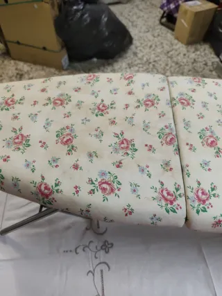 Mesa de planchar plegable floral
