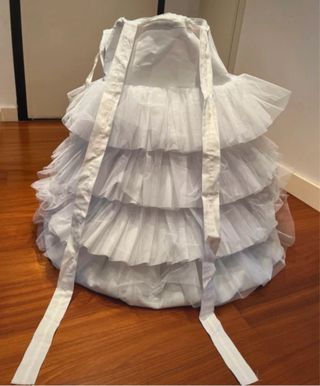 Cancán de fallera seminuevo.