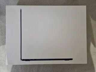 MacBook NUEVO Air 13" M4 2025