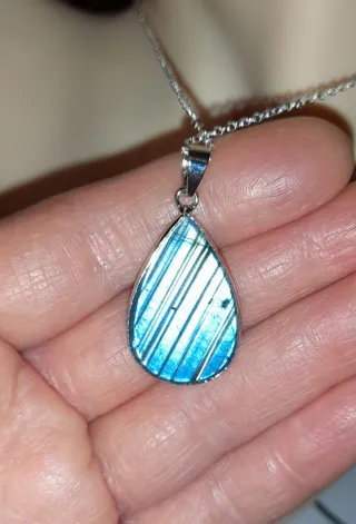 Colgante Labradorita Azul y Dorada con cadena 925