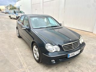 Mercedes-Benz C220 150Cv AÑO: 2004