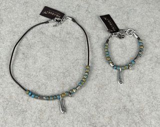 Conjunto collar y pulsera piedras y baño plata