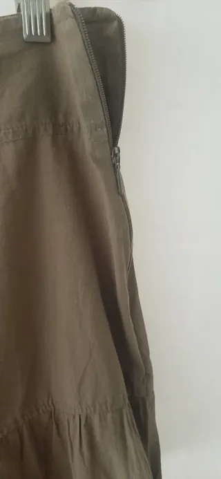 Falda larga verde oliva