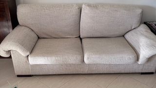 n. 2 divani tessuto beige dí ottima qualità