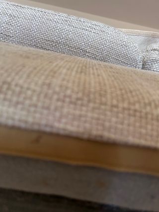 n. 2 divani tessuto beige dí ottima qualità