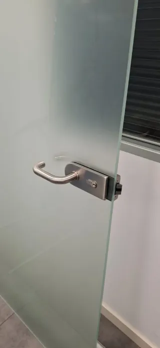 Puertas vidrio templado 10mm acero inoxidable