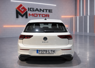 Volkswagen Golf 2021.