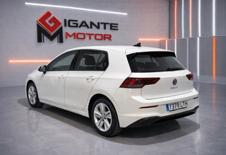 Volkswagen Golf 2021.