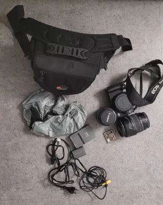 Cámara Canon EOS 350D + 2 objetivos