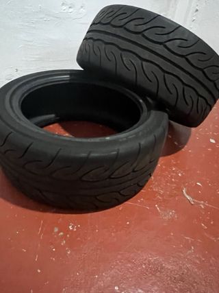 Neova AD08 235/45 R17 94W