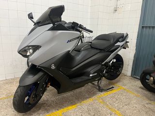 Yamaha Tmax 560 Icon Grey